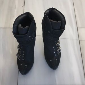 Ash black leather booties barely worn